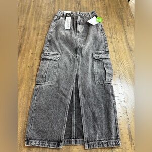 Darle grey Denim cargó Skirt with Pockets NWT
